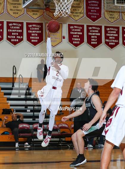 Thumbnail 2 in Oaks Christian vs Thousand Oaks  photogallery.