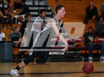 Thumbnail 2 in Oaks Christian vs Thousand Oaks  photogallery.