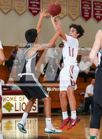 Thumbnail 1 in Oaks Christian vs Thousand Oaks  photogallery.