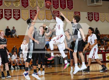 Thumbnail 2 in Oaks Christian vs Thousand Oaks  photogallery.