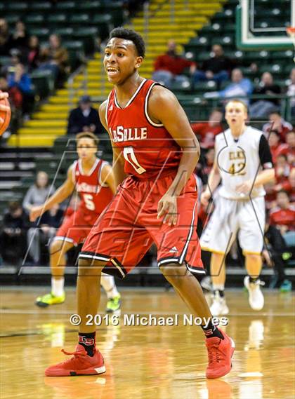 Thumbnail 3 in Centerville @ La Salle (OHSAA Southwest Sectional Playoff) photogallery.