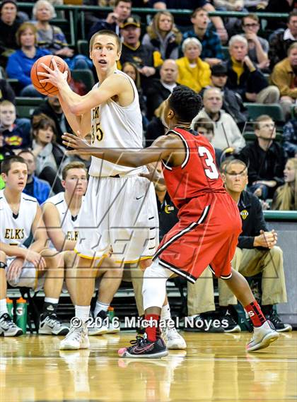 Thumbnail 3 in Centerville @ La Salle (OHSAA Southwest Sectional Playoff) photogallery.