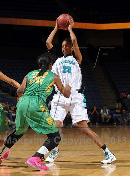 Thumbnail 1 in Long Beach Poly vs. Canyon Springs (CIF SoCal Regional D1 Final) photogallery.