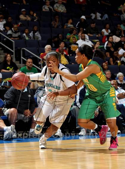 Thumbnail 2 in Long Beach Poly vs. Canyon Springs (CIF SoCal Regional D1 Final) photogallery.