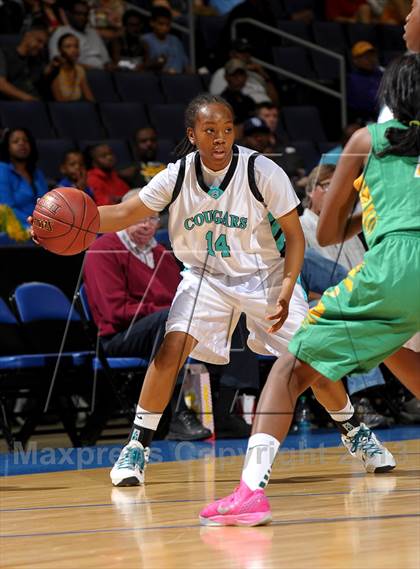 Thumbnail 3 in Long Beach Poly vs. Canyon Springs (CIF SoCal Regional D1 Final) photogallery.
