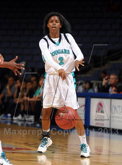 Thumbnail 3 in Long Beach Poly vs. Canyon Springs (CIF SoCal Regional D1 Final) photogallery.