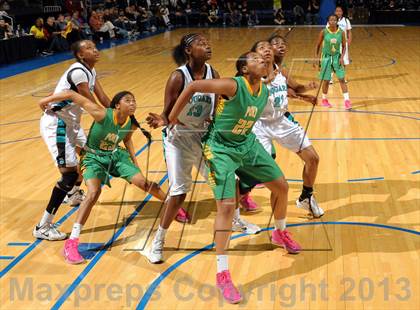 Thumbnail 3 in Long Beach Poly vs. Canyon Springs (CIF SoCal Regional D1 Final) photogallery.