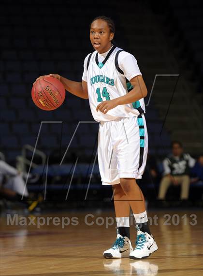 Thumbnail 3 in Long Beach Poly vs. Canyon Springs (CIF SoCal Regional D1 Final) photogallery.