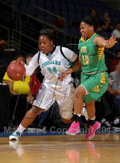 Thumbnail 1 in Long Beach Poly vs. Canyon Springs (CIF SoCal Regional D1 Final) photogallery.
