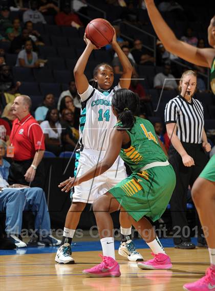 Thumbnail 3 in Long Beach Poly vs. Canyon Springs (CIF SoCal Regional D1 Final) photogallery.