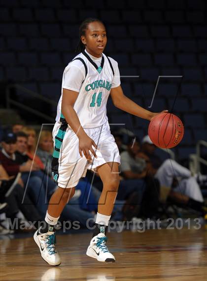 Thumbnail 2 in Long Beach Poly vs. Canyon Springs (CIF SoCal Regional D1 Final) photogallery.