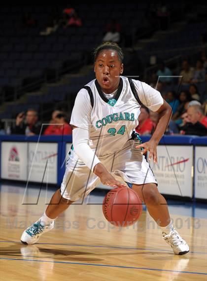 Thumbnail 1 in Long Beach Poly vs. Canyon Springs (CIF SoCal Regional D1 Final) photogallery.