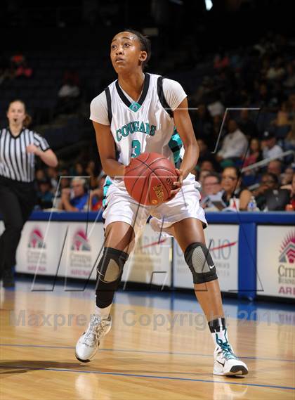 Thumbnail 2 in Long Beach Poly vs. Canyon Springs (CIF SoCal Regional D1 Final) photogallery.