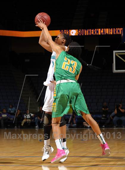 Thumbnail 2 in Long Beach Poly vs. Canyon Springs (CIF SoCal Regional D1 Final) photogallery.