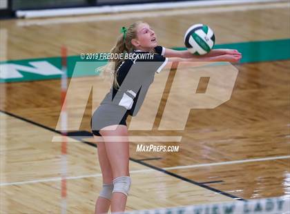 Thumbnail 3 in Lindsay @ Valley View photogallery.