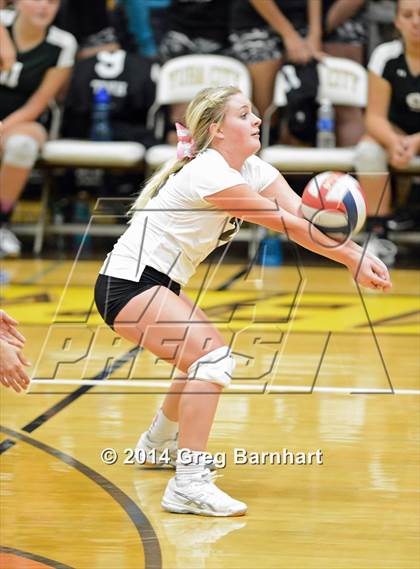 Thumbnail 1 in River Valley @ Yuba City photogallery.
