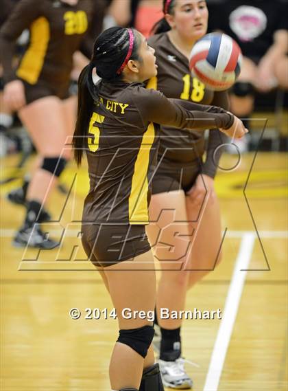 Thumbnail 1 in River Valley @ Yuba City photogallery.
