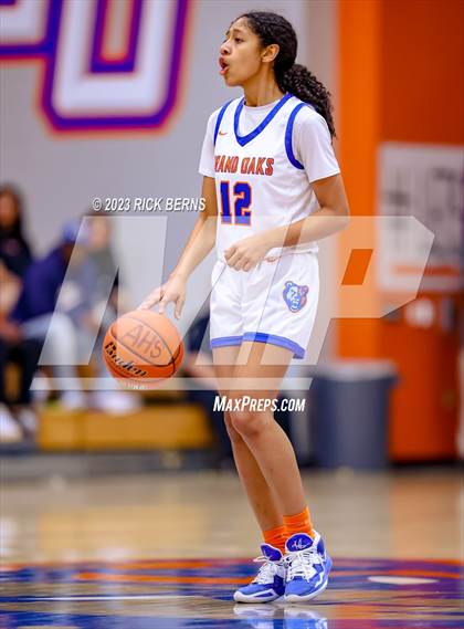Thumbnail 3 in Grand Oaks vs Aldine (UIL-6A Bi-District Playoffs) photogallery.