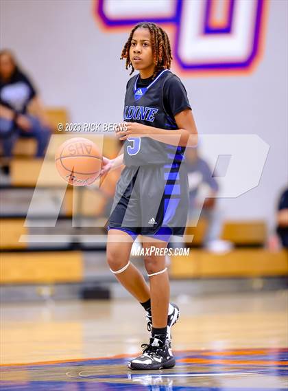 Thumbnail 2 in Grand Oaks vs Aldine (UIL-6A Bi-District Playoffs) photogallery.