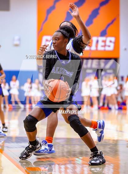 Thumbnail 2 in Grand Oaks vs Aldine (UIL-6A Bi-District Playoffs) photogallery.