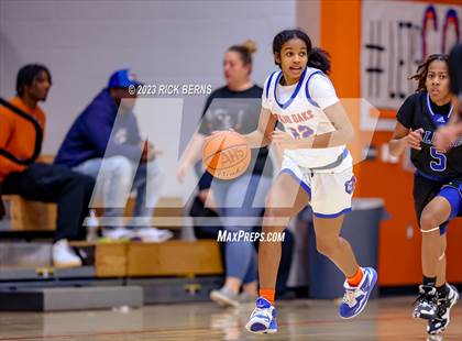 Thumbnail 1 in Grand Oaks vs Aldine (UIL-6A Bi-District Playoffs) photogallery.