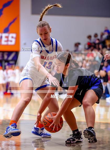 Thumbnail 2 in Grand Oaks vs Aldine (UIL-6A Bi-District Playoffs) photogallery.