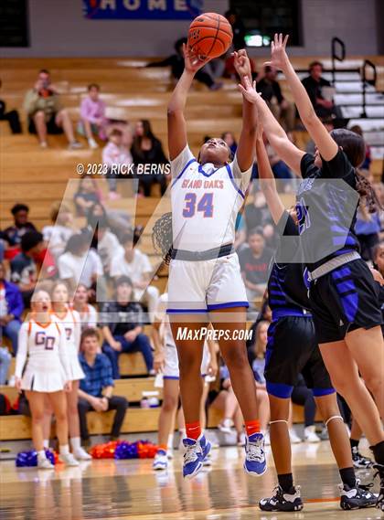Thumbnail 2 in Grand Oaks vs Aldine (UIL-6A Bi-District Playoffs) photogallery.