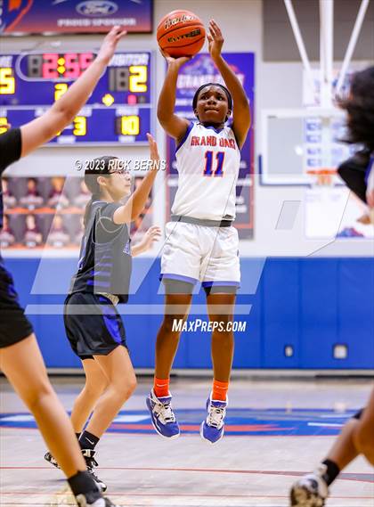 Thumbnail 2 in Grand Oaks vs Aldine (UIL-6A Bi-District Playoffs) photogallery.