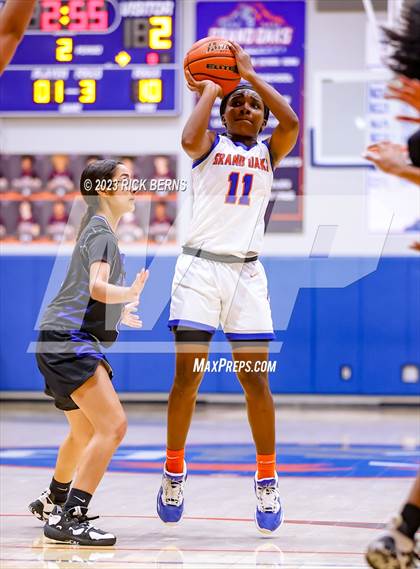 Thumbnail 1 in Grand Oaks vs Aldine (UIL-6A Bi-District Playoffs) photogallery.