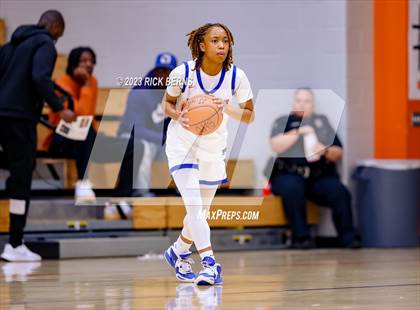 Thumbnail 2 in Grand Oaks vs Aldine (UIL-6A Bi-District Playoffs) photogallery.