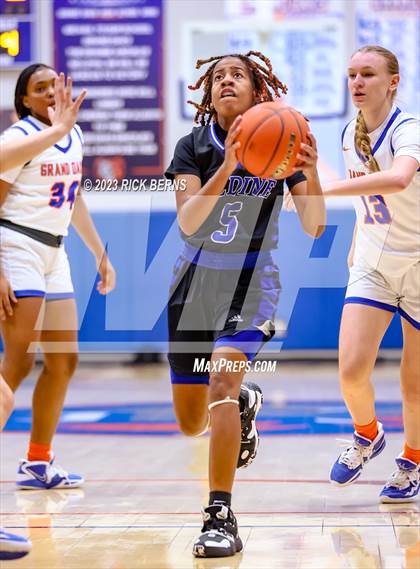 Thumbnail 2 in Grand Oaks vs Aldine (UIL-6A Bi-District Playoffs) photogallery.