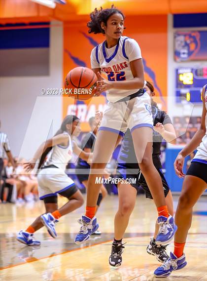 Thumbnail 2 in Grand Oaks vs Aldine (UIL-6A Bi-District Playoffs) photogallery.