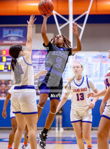 Thumbnail 2 in Grand Oaks vs Aldine (UIL-6A Bi-District Playoffs) photogallery.