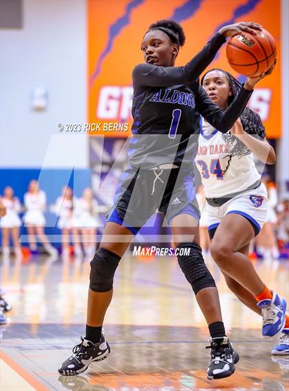 Thumbnail 3 in Grand Oaks vs Aldine (UIL-6A Bi-District Playoffs) photogallery.