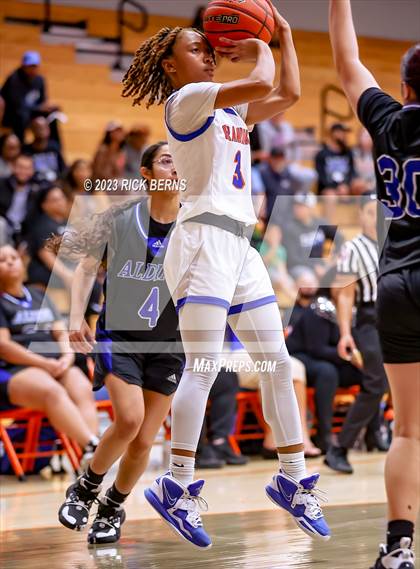Thumbnail 3 in Grand Oaks vs Aldine (UIL-6A Bi-District Playoffs) photogallery.