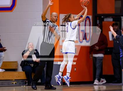 Thumbnail 1 in Grand Oaks vs Aldine (UIL-6A Bi-District Playoffs) photogallery.