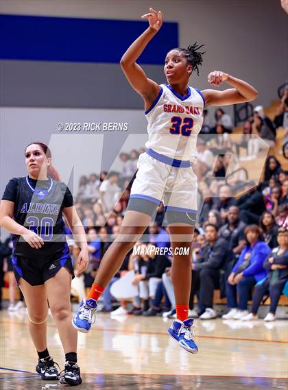 Thumbnail 3 in Grand Oaks vs Aldine (UIL-6A Bi-District Playoffs) photogallery.