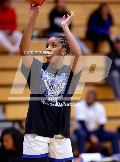 Thumbnail 1 in Grand Oaks vs Aldine (UIL-6A Bi-District Playoffs) photogallery.