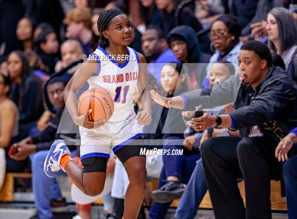 Thumbnail 1 in Grand Oaks vs Aldine (UIL-6A Bi-District Playoffs) photogallery.