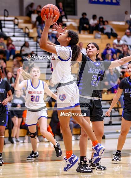 Thumbnail 2 in Grand Oaks vs Aldine (UIL-6A Bi-District Playoffs) photogallery.