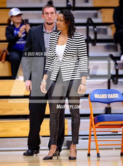 Thumbnail 3 in Grand Oaks vs Aldine (UIL-6A Bi-District Playoffs) photogallery.