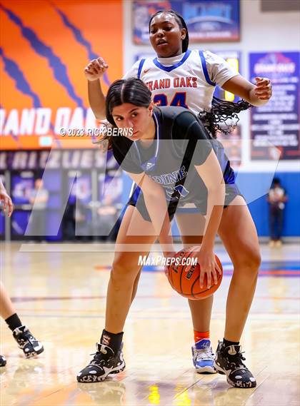 Thumbnail 3 in Grand Oaks vs Aldine (UIL-6A Bi-District Playoffs) photogallery.
