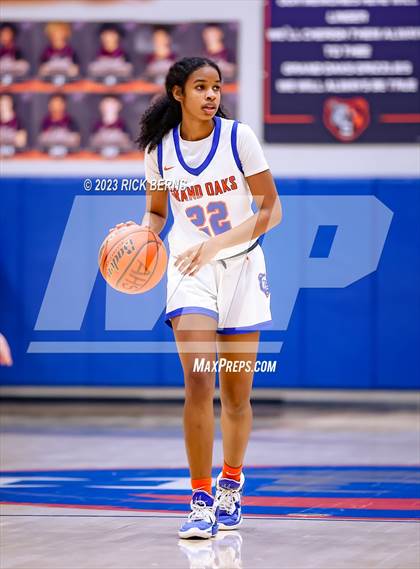 Thumbnail 1 in Grand Oaks vs Aldine (UIL-6A Bi-District Playoffs) photogallery.