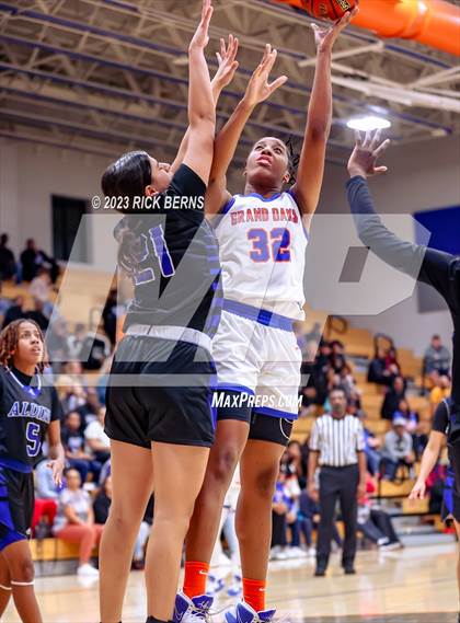 Thumbnail 2 in Grand Oaks vs Aldine (UIL-6A Bi-District Playoffs) photogallery.