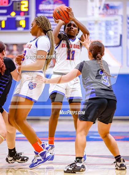 Thumbnail 1 in Grand Oaks vs Aldine (UIL-6A Bi-District Playoffs) photogallery.