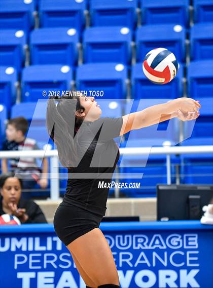 Thumbnail 3 in Clark vs. Stevens photogallery.