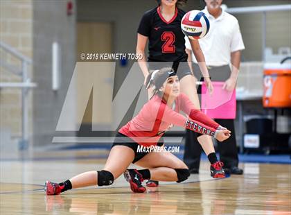 Thumbnail 2 in Clark vs. Stevens photogallery.