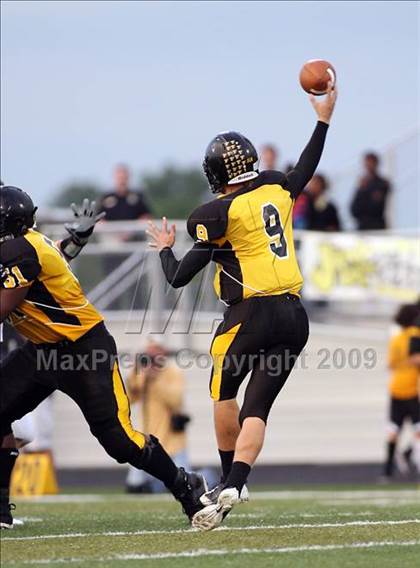 Thumbnail 1 in Sachse @ Forney photogallery.