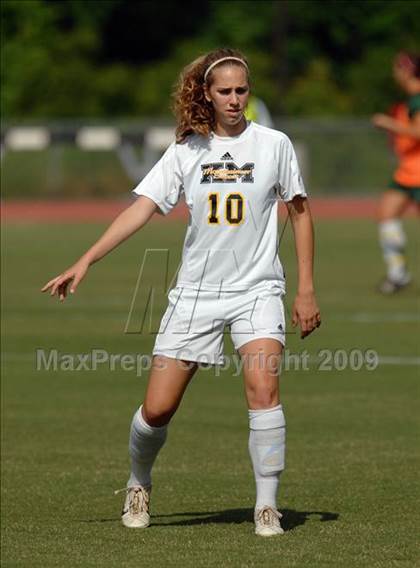 Thumbnail 2 in White Oak vs Kings Mountain (NCHSAA 3-A Final) photogallery.