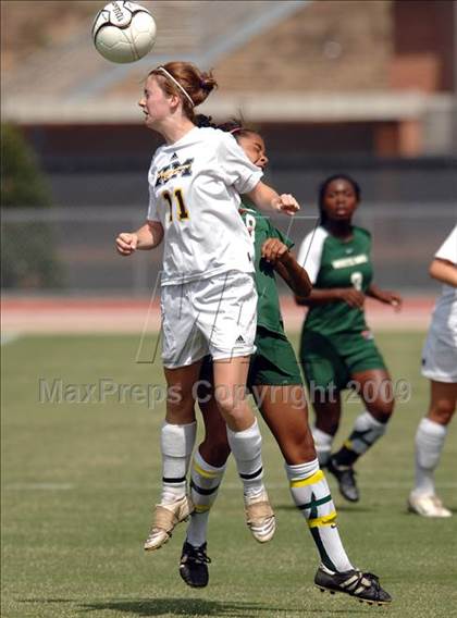 Thumbnail 3 in White Oak vs Kings Mountain (NCHSAA 3-A Final) photogallery.